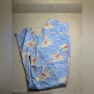 Crown & Ivy Light Blue Coastal Print Leggings